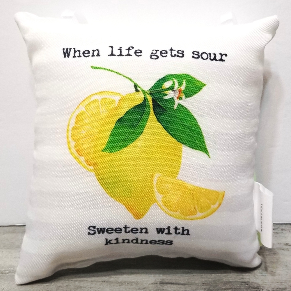 Lemon Mini Pillow Sign Plush Wall Door Knob Hanging Home Decor Ornament Cushion